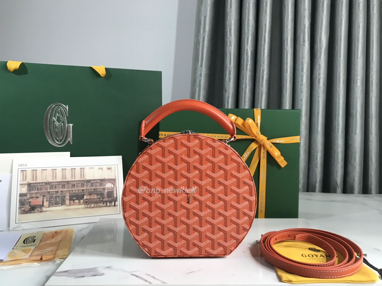 Goyard Alto Hat Box Bag 16.5 Cm X 7 Cm X 18 Cm (5) - newkick.app